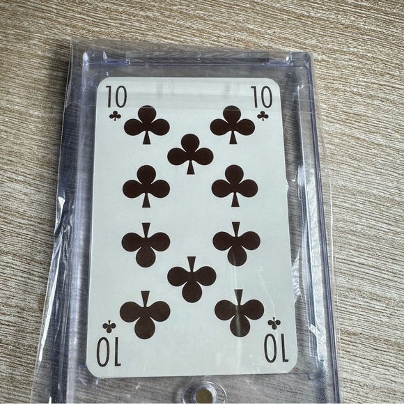 Louis Vuitton Yellow and White Card in case - Picture 3 of 4